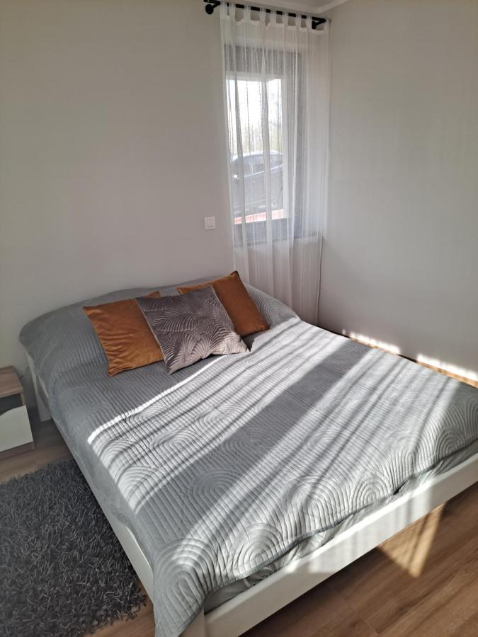 Apartament Sarna Jelenia Góra Екстериор снимка